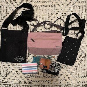 Lot of 3 Dakine/Po Campo Travel Crossbody Bags & Wallets